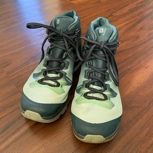 Salomon Vaya Mid Gore-Tex - Women’s Size 9